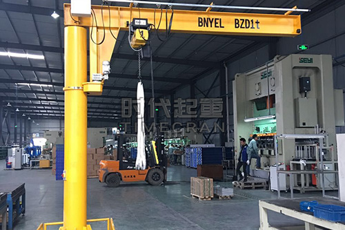 BZN-KBK型定柱式旋臂起重机